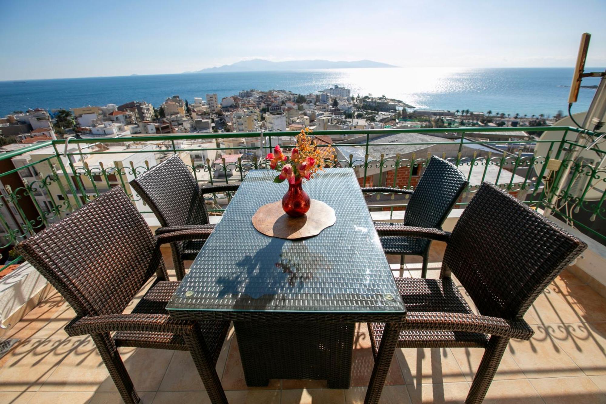Blue Sky Appartment Кавала Екстериор снимка