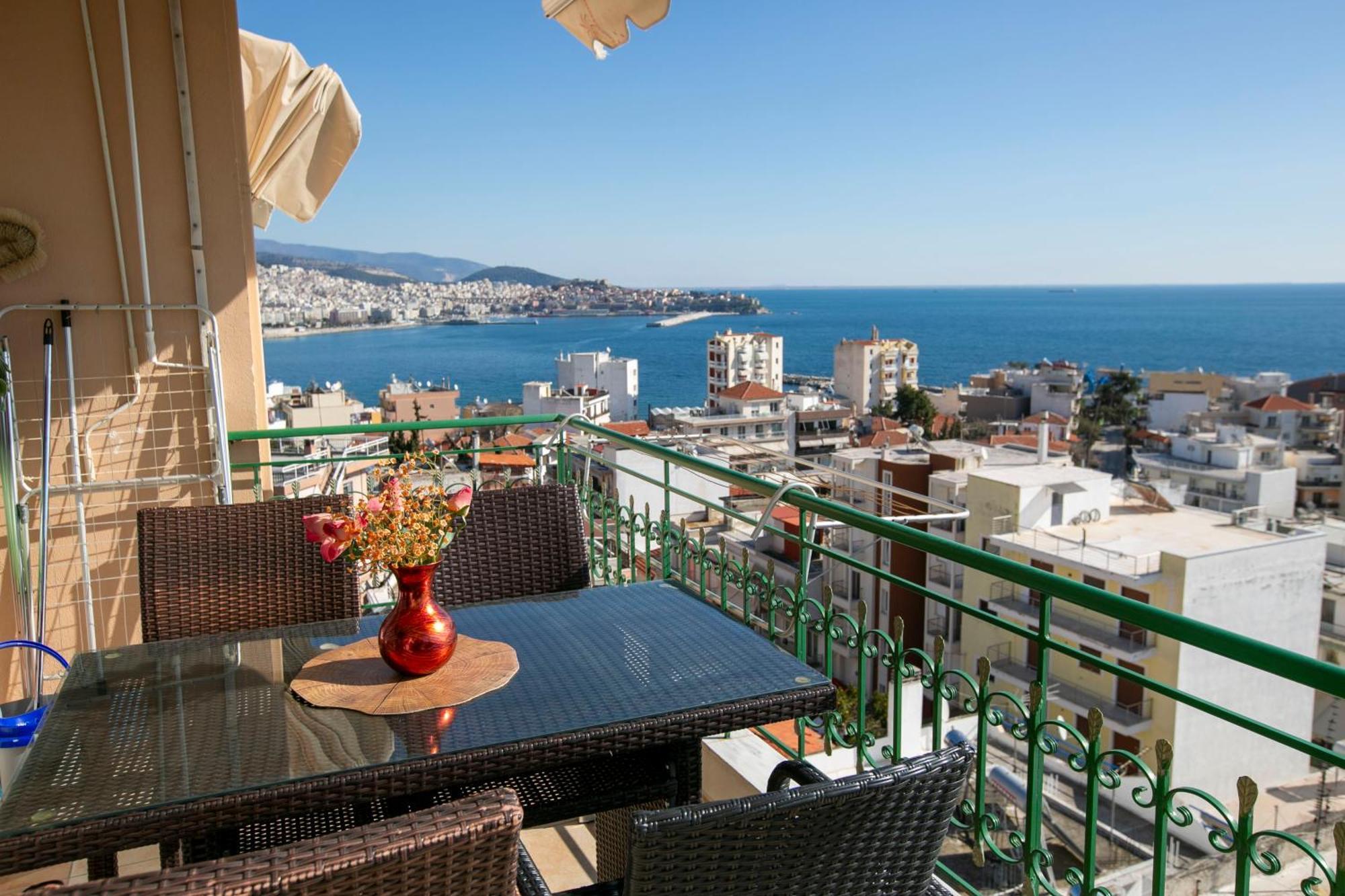 Blue Sky Appartment Кавала Екстериор снимка