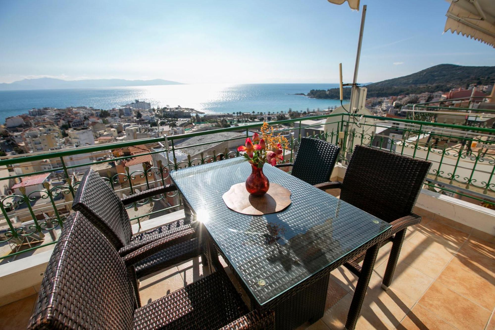 Blue Sky Appartment Кавала Екстериор снимка