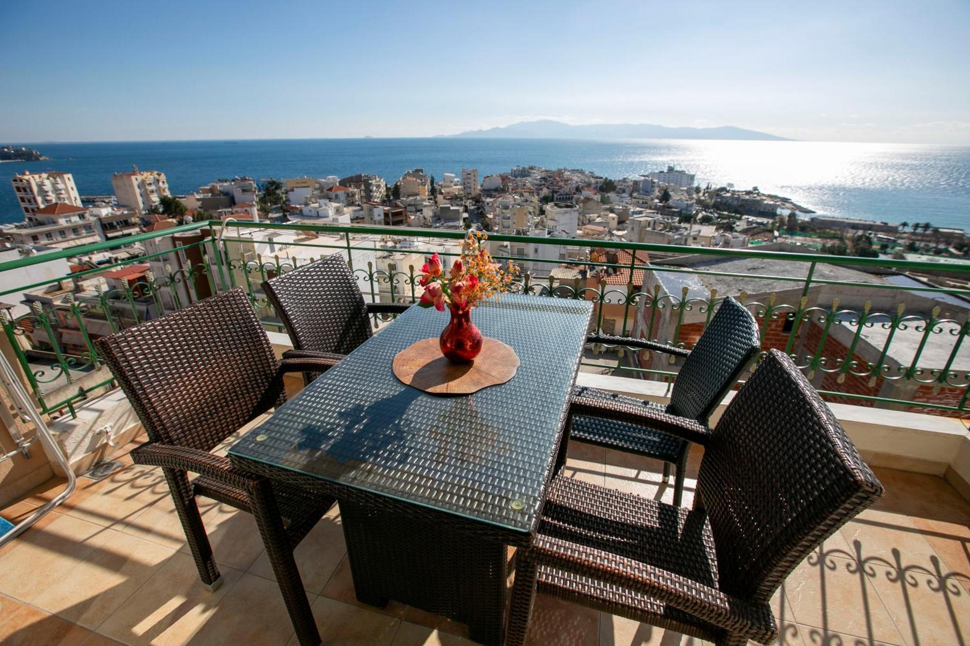 Blue Sky Appartment Кавала Екстериор снимка